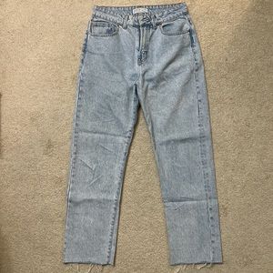 Straight Leg Lightwash Jeans